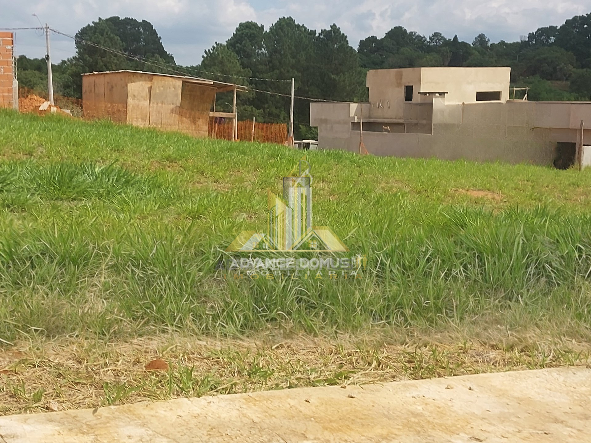 Terreno à Venda no Condomínio Reserva Ipanema - Fase 2